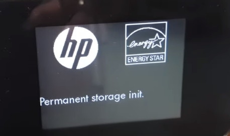 Надпись "Permanent storage init"