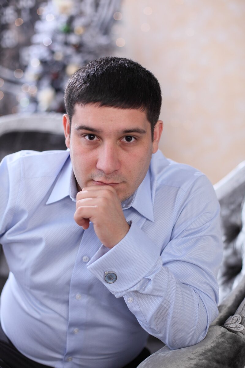                                  Решил рассказать вам историю - как я стал риэлтором.                                                                
