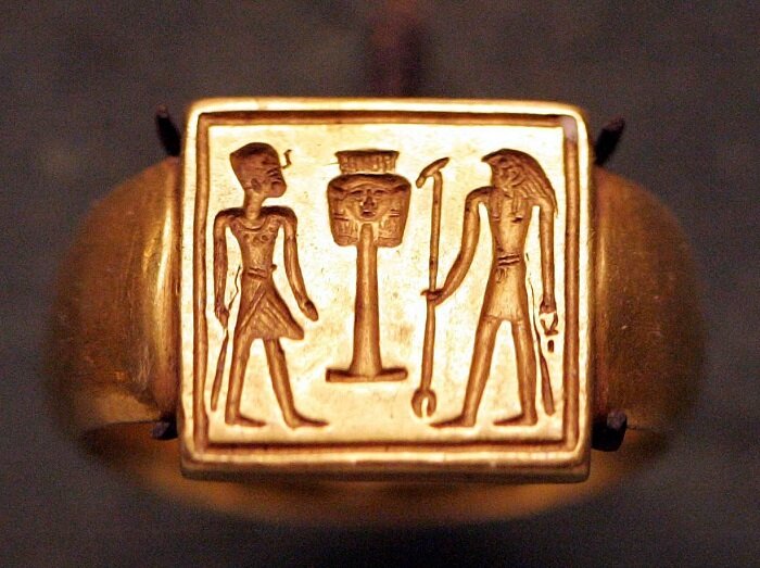 Фото Яндекс Картинки.   Египетский перстень