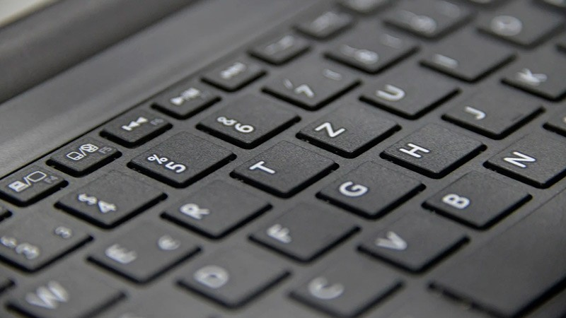Ввод текста с помощью экранной клавиатуры
