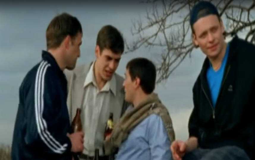 Нужен человек в бригаду. Сериал бригада на Воробьевых горах. Бригада белый пчела космос и Фил. Саша белый бригада на Воробьевых горах. Мост сериал бригада