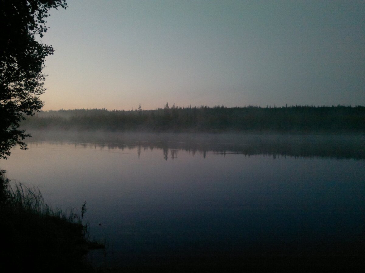 Устье реки Воронья утром