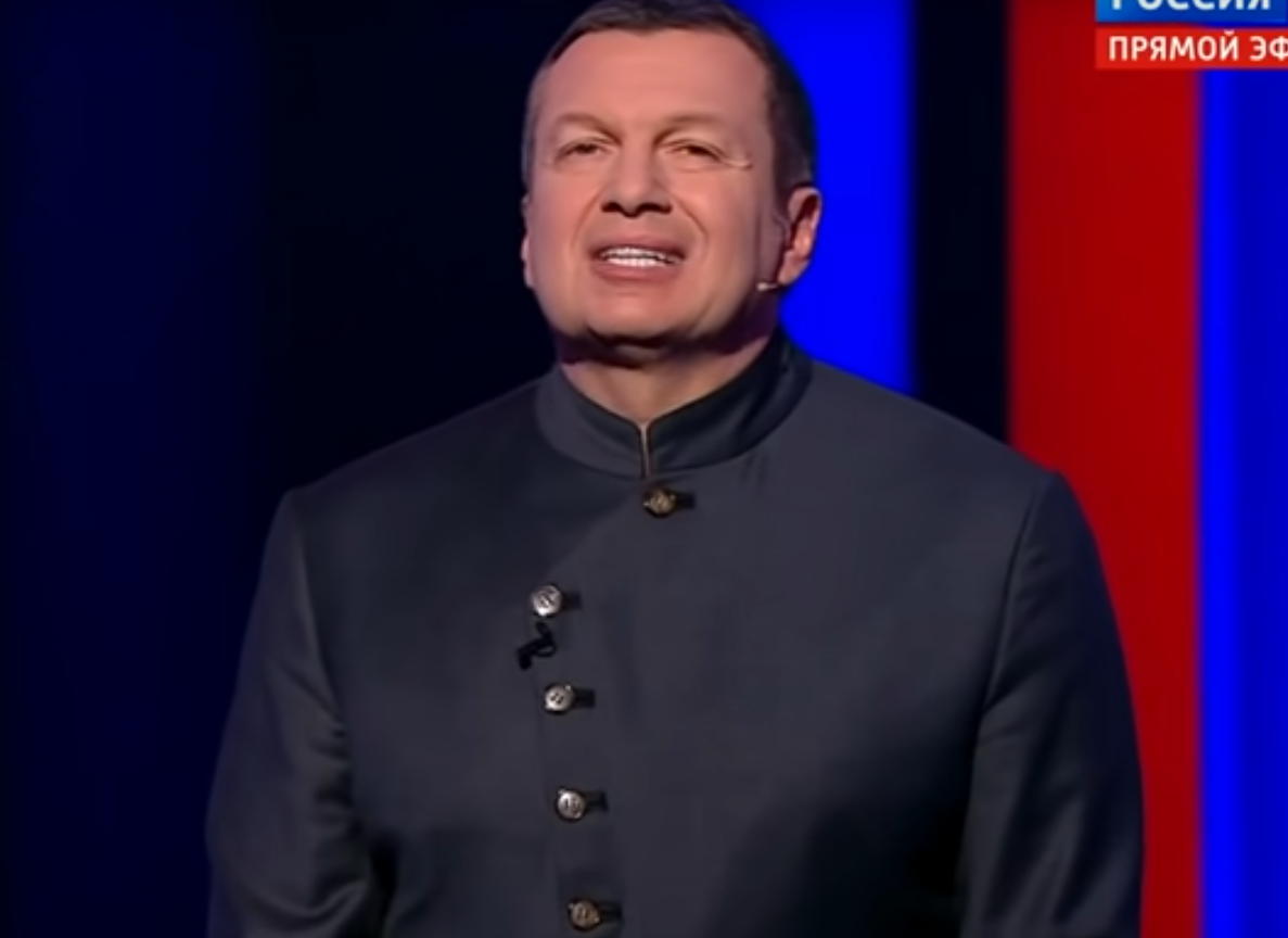 Кадр из телепередачи "Вечер с Владимиром Соловьёвым"