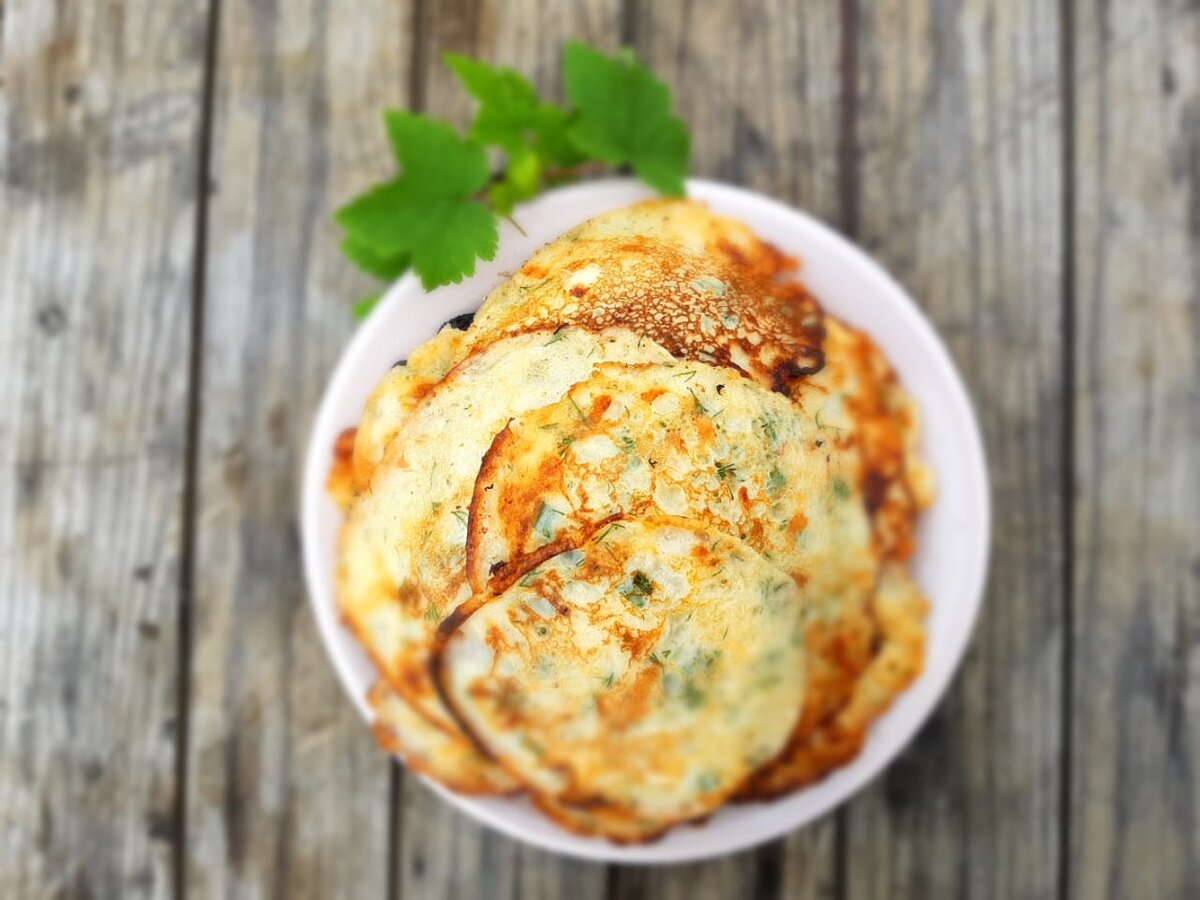 Лепешки с сыром и зеленью