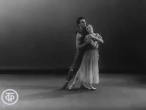 Этапным спектаклем для меня стал балет А.Адана «Корсар» В постановке балетмейстера Н.Гришиной. Это был первый балет, где я был создателем образа и долгое время его единственным исполнителем.-2