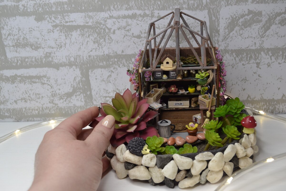 Цветочный горшок