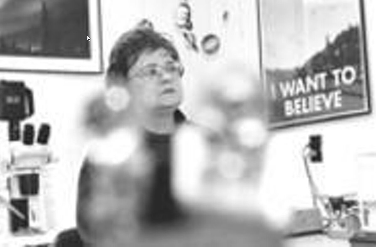 Филис Бадингер в своей лабаратории  (фото взято из открытых источников в интернете)