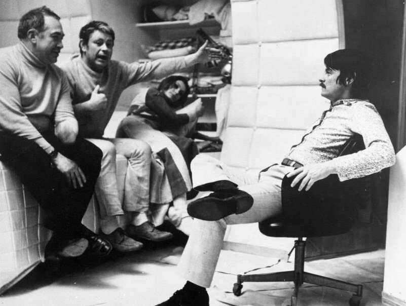 Где снимали солярис. Тарковский, 1972,. Солярис тарковский. Солярис тарковского станция. Где снимали солярис.