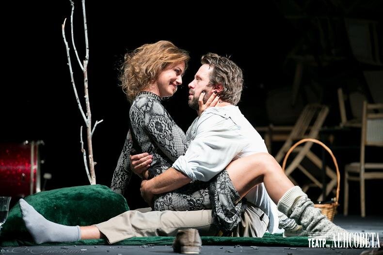 Фото с официального сайта театра им.Ленсовета (Анна Ковальчук, Сергей Перегудов)