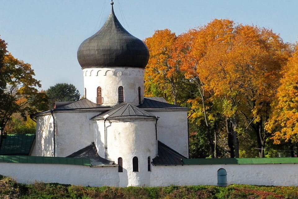 Псковский монастырь