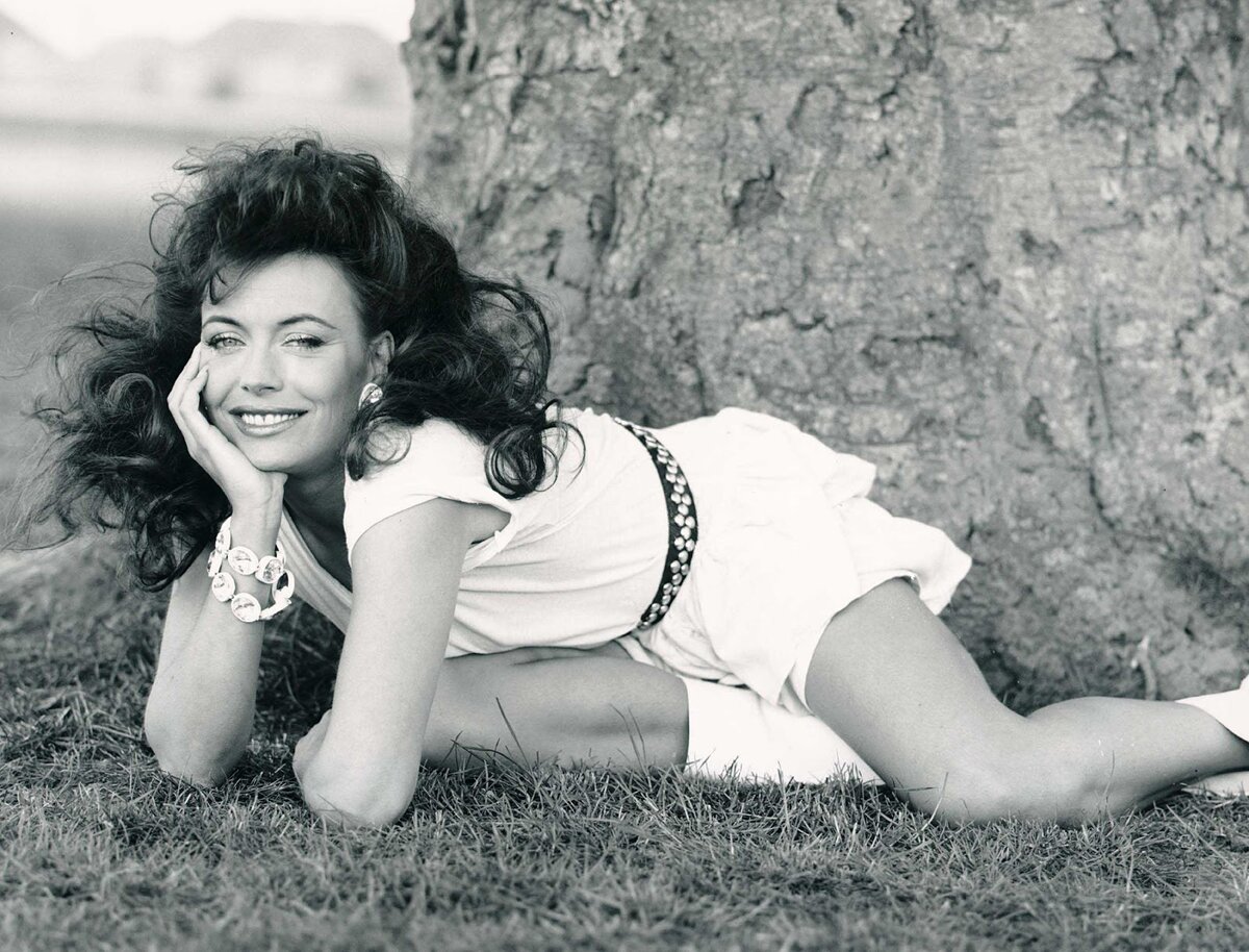 Фото: https://funart.pro/6544-lesli-jenn-daun-42-foto.html