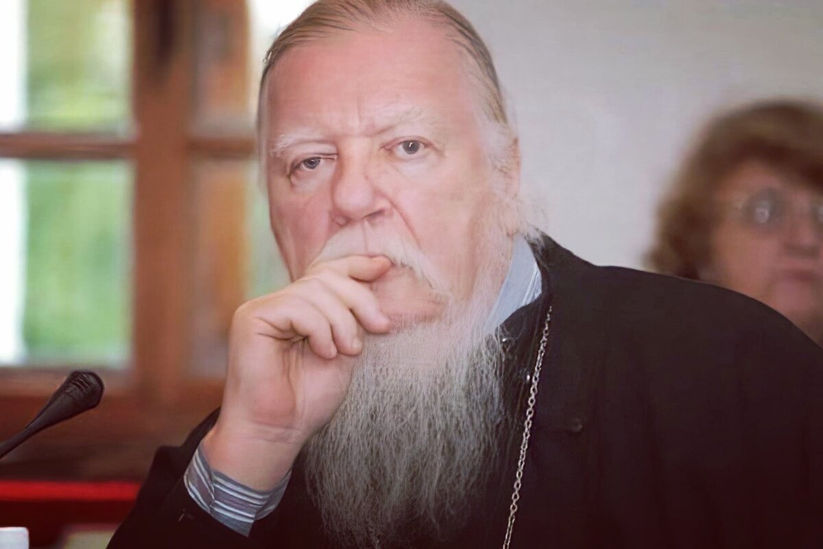 Димитрий Смирнов (07.03.1951 — 21.10.2020 гг.) — протоиерей, церковный и общественный деятель, проповедник, миссионер.