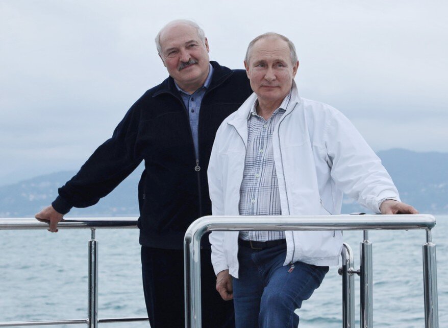 Александр Лукашенко и Владимир Путин — президенты Беларуси и России