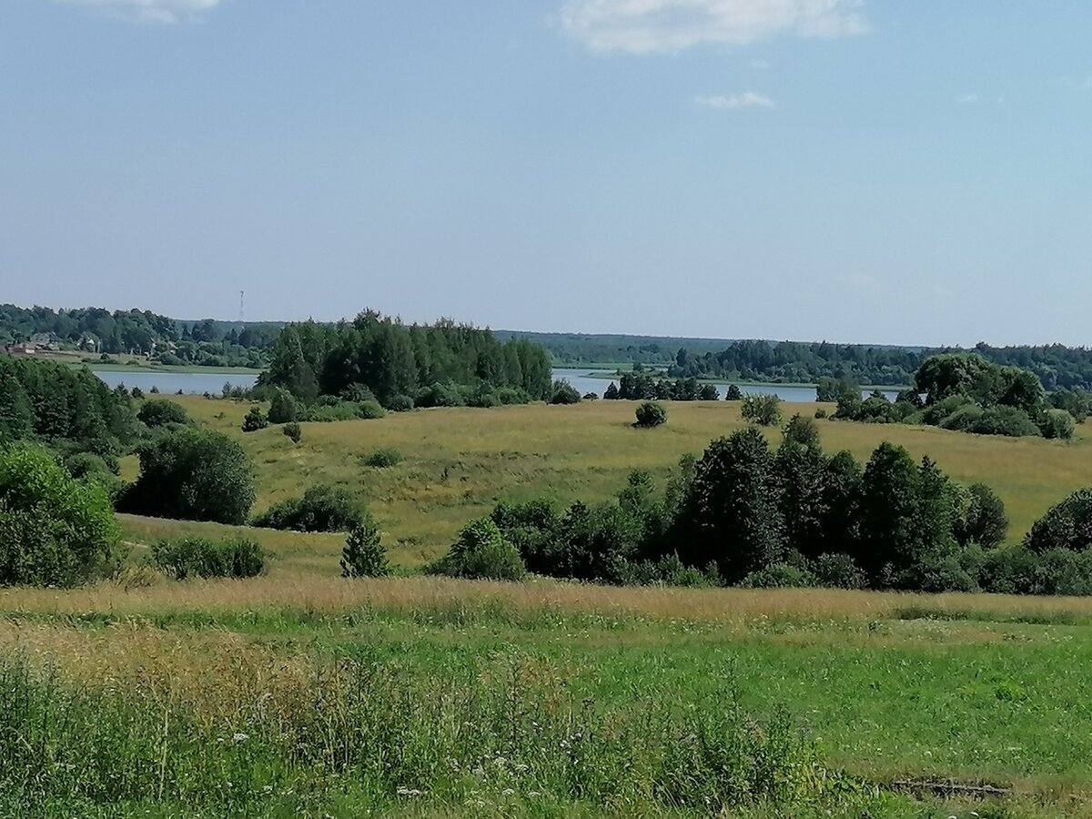 Летнее фото, на которое теперь смотришь с грустью. Это уже в прошлом