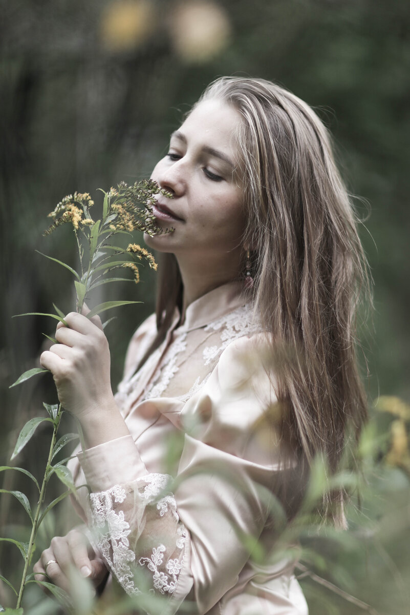 Это я, София Олеговна, практикующий врач акушер-гинеколог и мама троих детей.💖