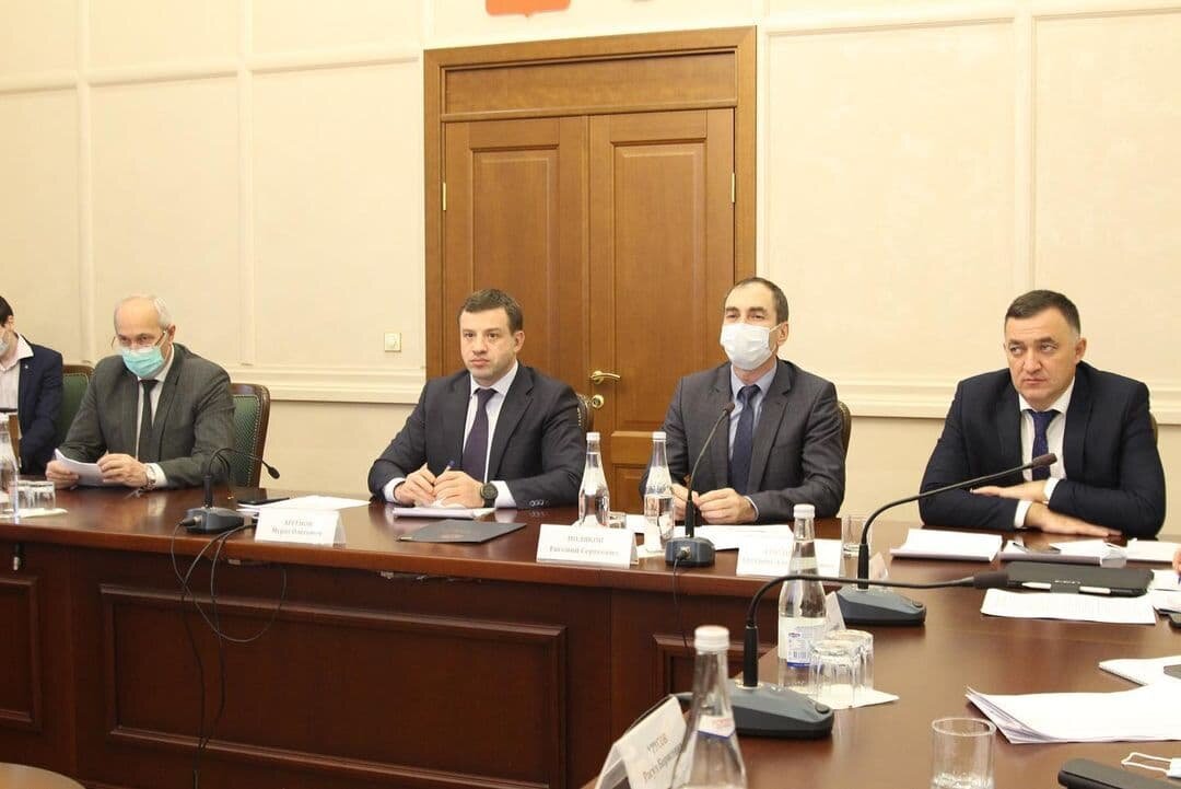 зам председателя правительства карачаево-черкесской республики. правительство карачаево черкесской. правительство кчр. правительство кчр. дом правительства черкесск.