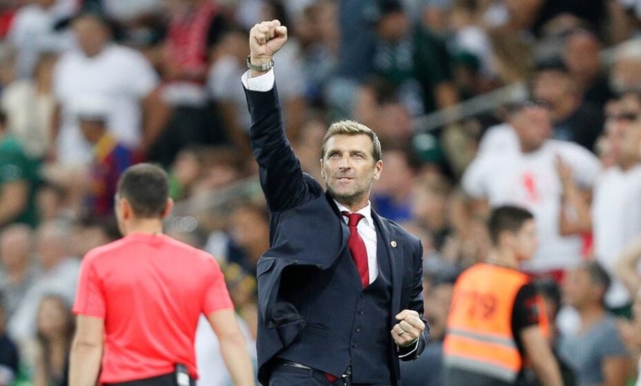    Итальянец Массимо Каррера привел «Спартак» к его последнему чемпионству, но не смог справиться с командой из ФНЛ «Тосно» в полуфинале Кубка России-2018. Фото: РПЛ