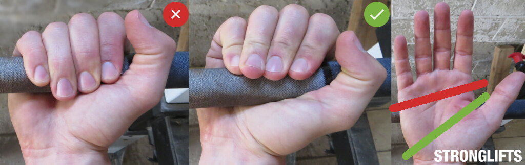 Лягте на горизонтальную скамью для жима лежа и положите руки на штангу. Расстояние между руками должно быть примерно 55-60 см. Следите, чтобы вес штанги давил преимущественно на ладони, а не на запястья, а большой палец был сверху расположен сверху штанги. Сама штанга не должна лежать в ладони слишком высоко.