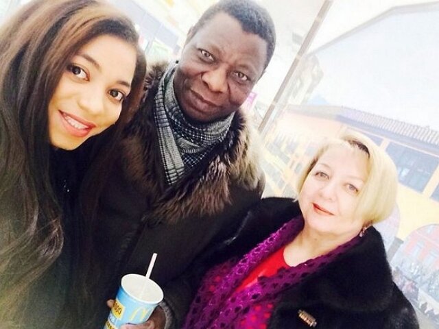 с родителями