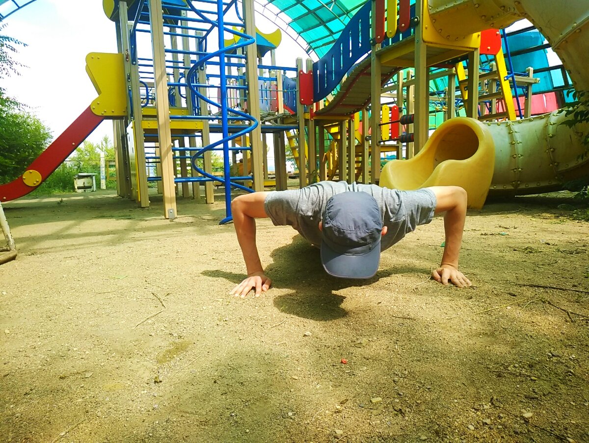 Классические отжимания