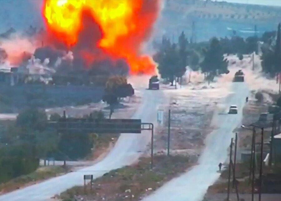 Взрыв фугаса по пути следования автоколонны 14 июля