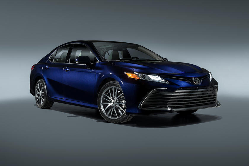 Toyota Camry 2021