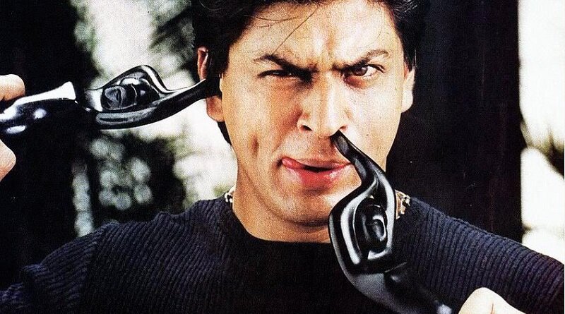 Шахрукху Кхану принадлежит рекорд по количеству статуэток Filmfare в категории "Лучший актер" - 8 штук. Это достижение он делит с актером Дилипом Кумаром, у которого также 8 наград. 