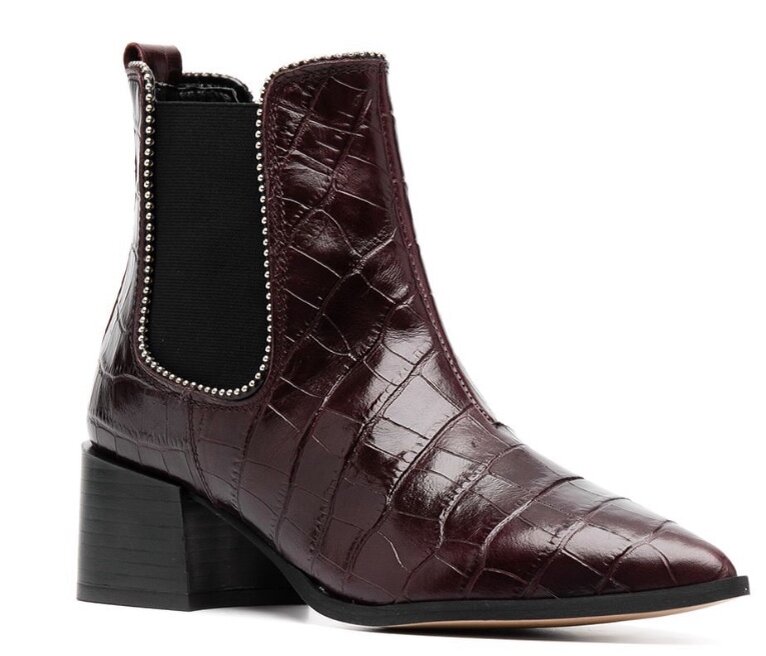 Фото (www.farfetch.com)