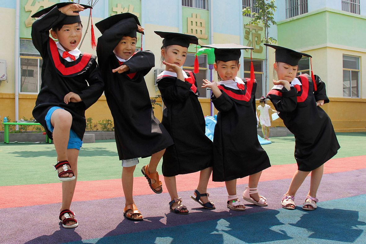 Система образования в Китае школа. Начальная школа в Китае. Дети китайцы в школе. Китайское образование в школах.