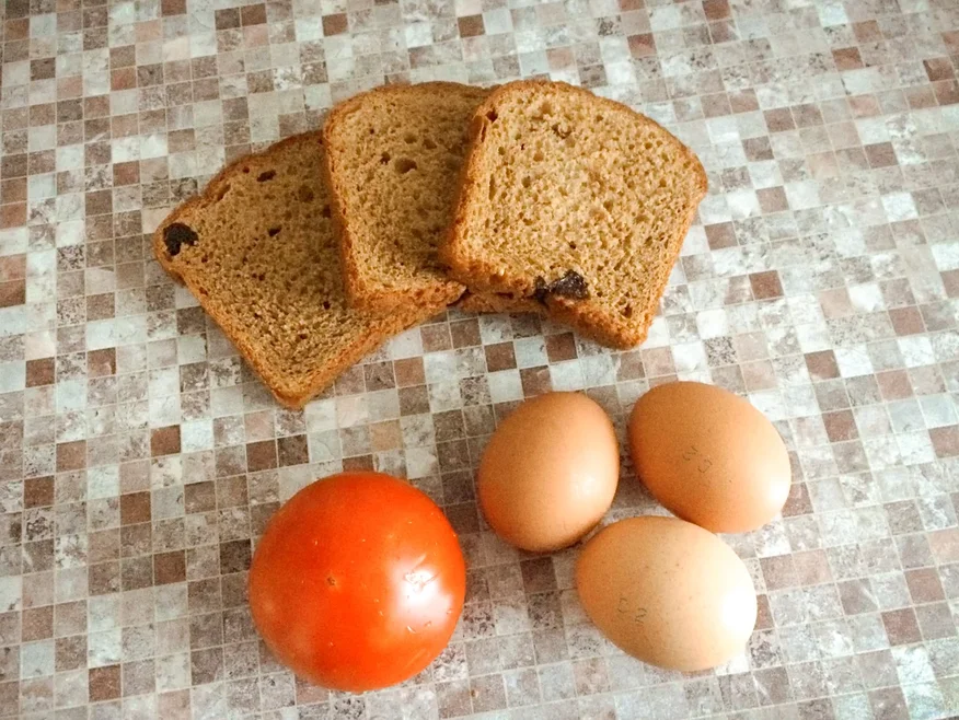 Хлеб попался с черносливом, но это только добавило пикантности, так что рекомендую