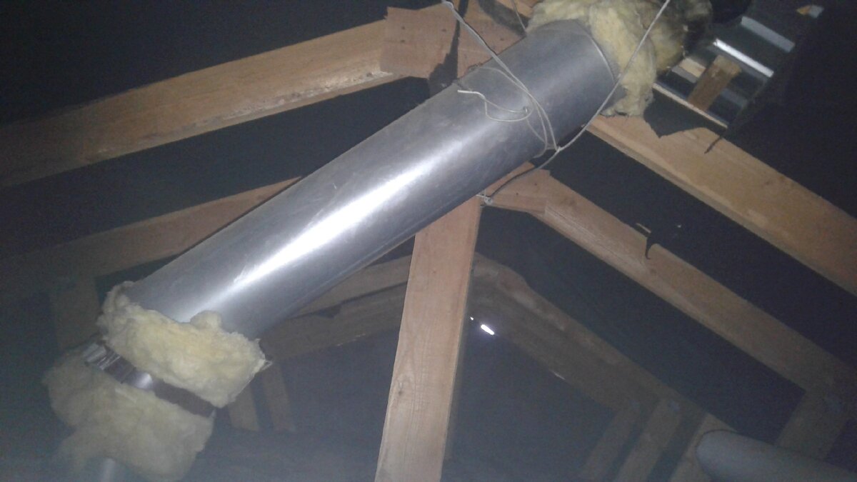 Под кровлей у меня два угла под 45гр.