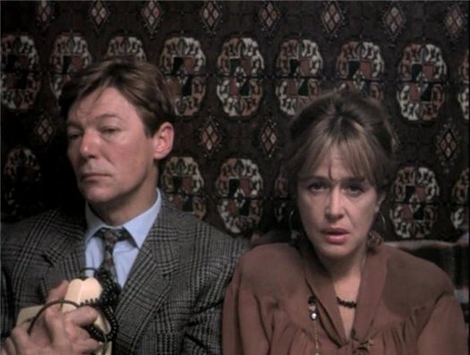 Кадр из к/ф "Ты у меня одна" (1993, реж. Д.Астрахан)