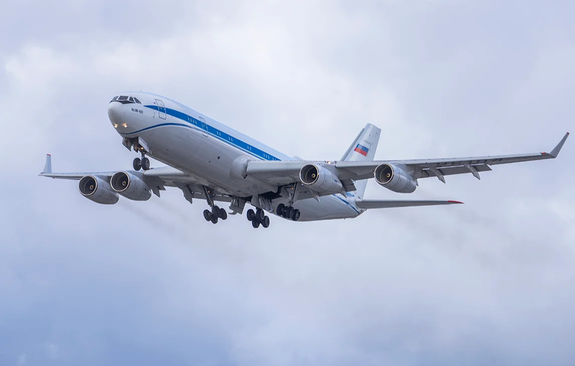 ЧТО БЫ РОССИЙСКИЕ САМОЛЁТЫ БОРОЗДИЛИ РОССИЙСКОЕ НЕБО НАМ НУЖЕН ДРУГОЙ ПРЕЗИДЕНТ