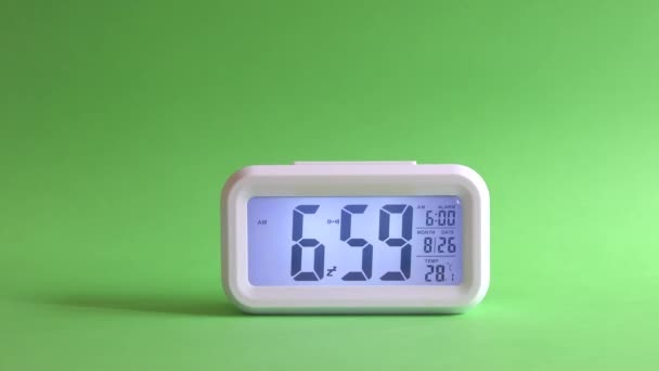 Будильник на 6:59