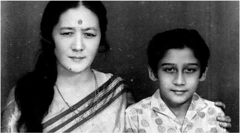 Джеки Шрофф с мамой - https://clck.ru/T5pPu