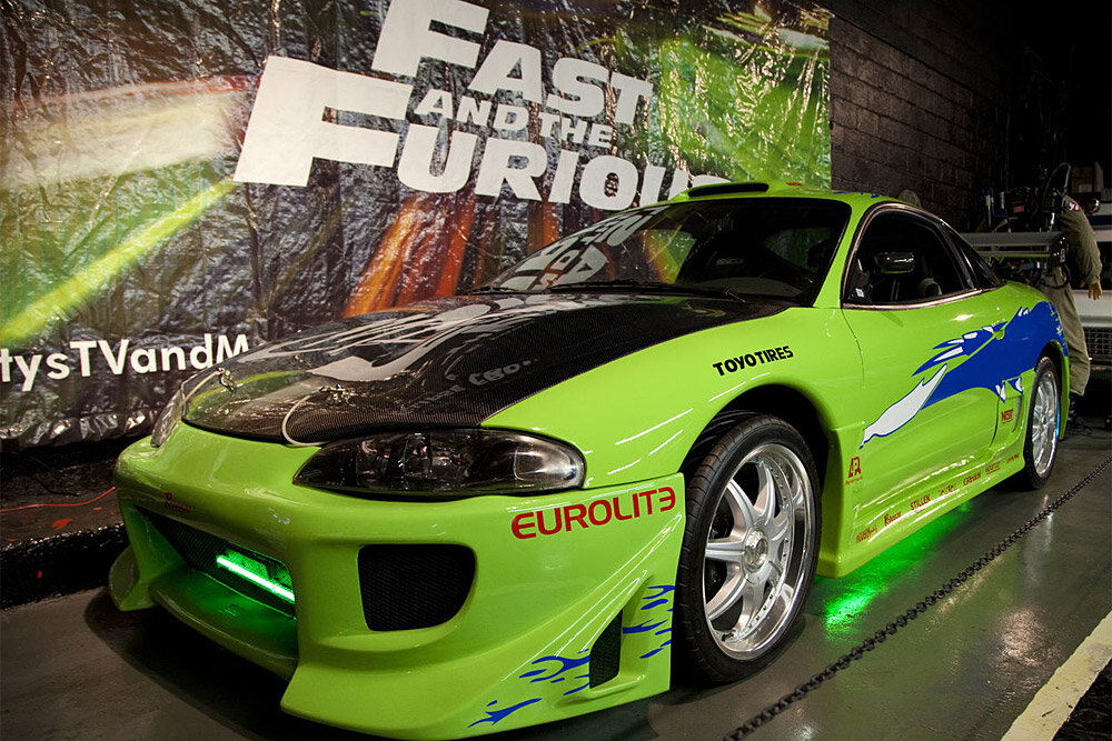 принимала участие в съёмках фильма "Форсаж".