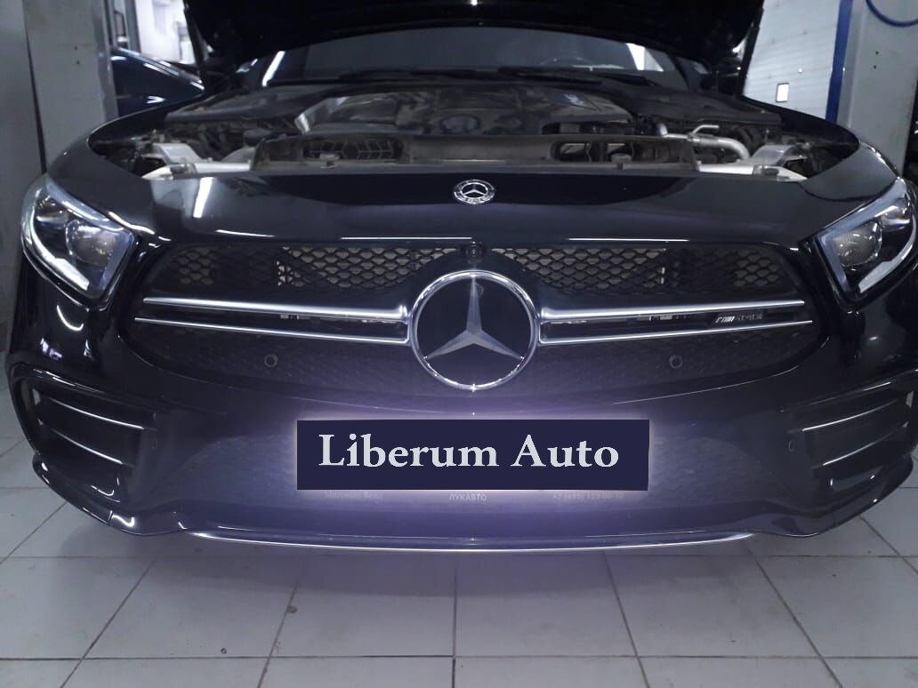 Оригинальная решетка радиатора Мерседес