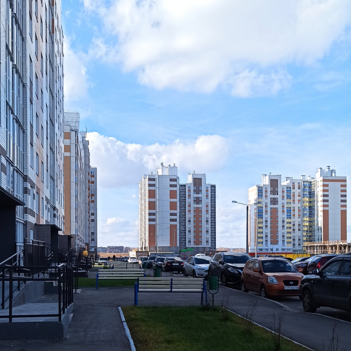 ЖК "Ясная Поляна". Все планировки и цены на сайте yasno12.ru
