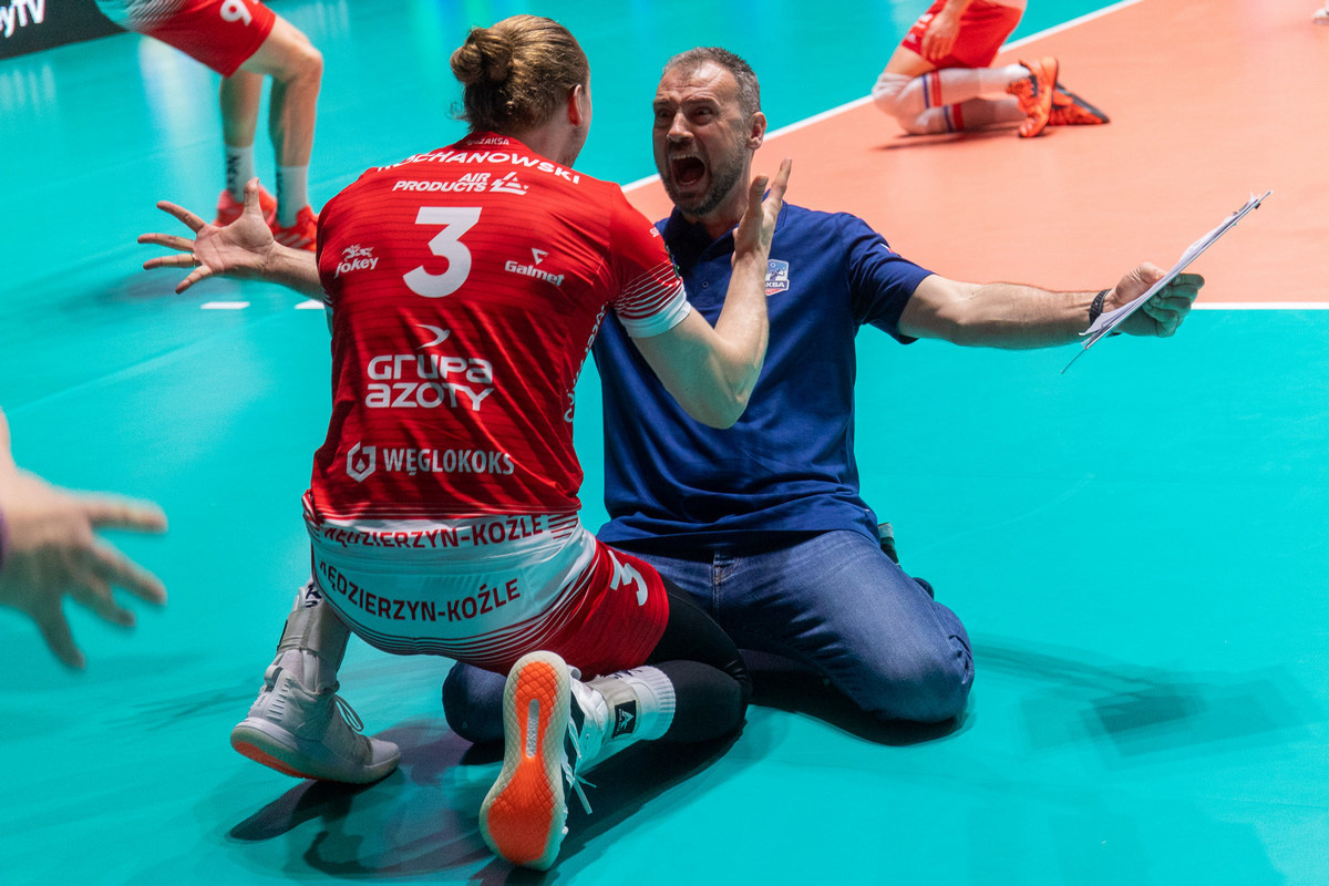 Грбич после победы в Лиге чемпионов-2021 / фото: cev.eu