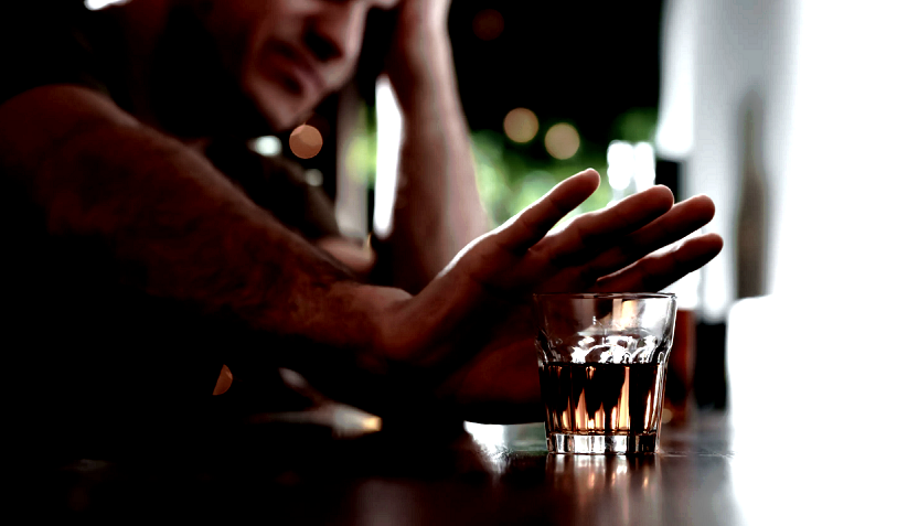 Категоричный отказ может серьёзно рассердить пьющих рядом людей