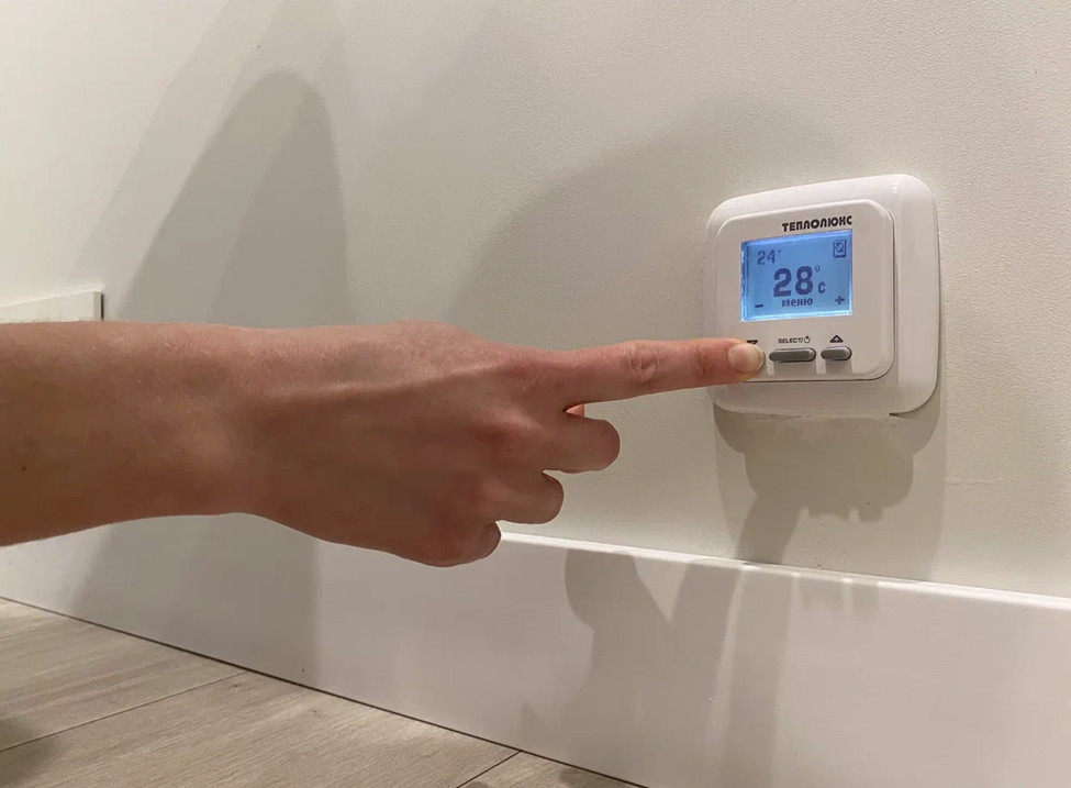 Терморегулятор для управления температурой теплого пола.