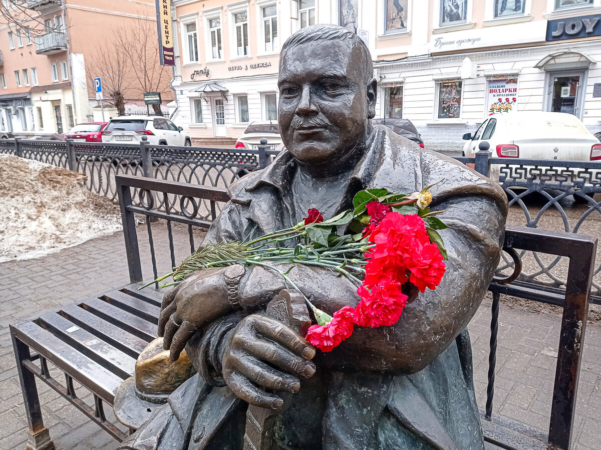 Памятник Михаилу Кругу в Твери. Фото автора статьи   