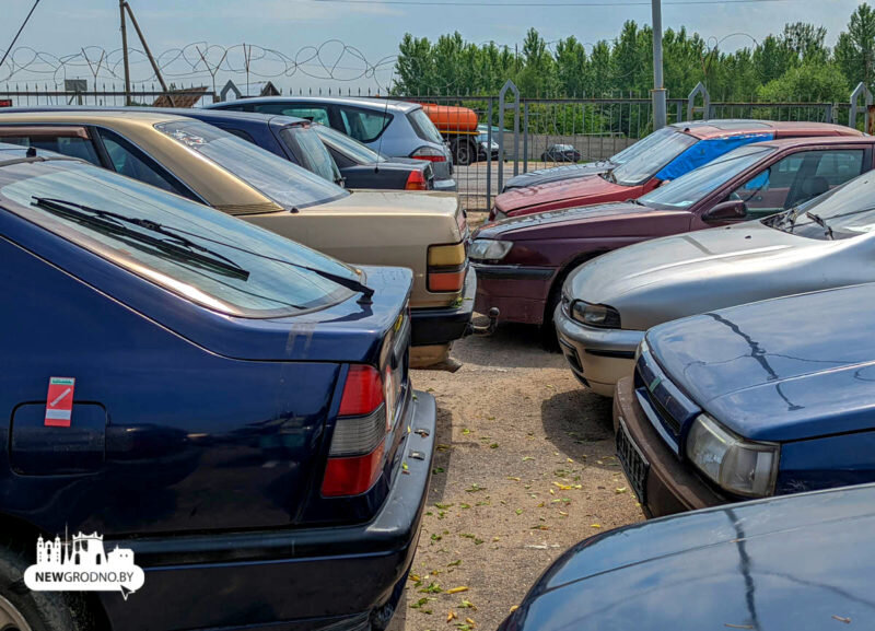 Автоконфискаты беларуси. Конфискат авто в минске на уручье распродажа. Автоконфискат киев. Автоконфискат киев. Банковский конфискат автомобилей.
