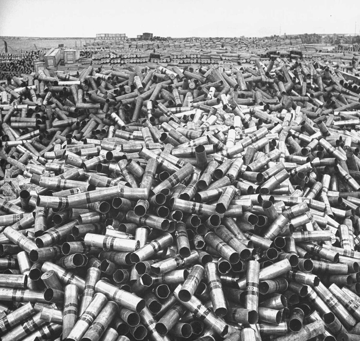 8000 тонн латуни.