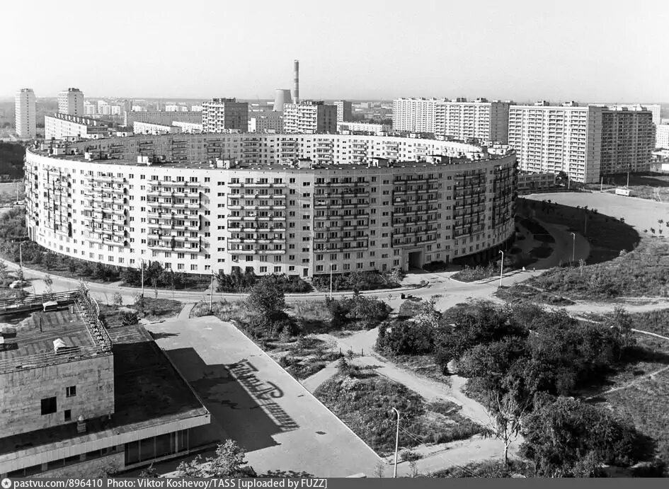 Очаково матвеевское. Район Очаково-Матвеевское. Круглый дом Очаково-Матвеевское. Застройка Очаково-Матвеевское. Район Очаково-Матвеевское в СССР.