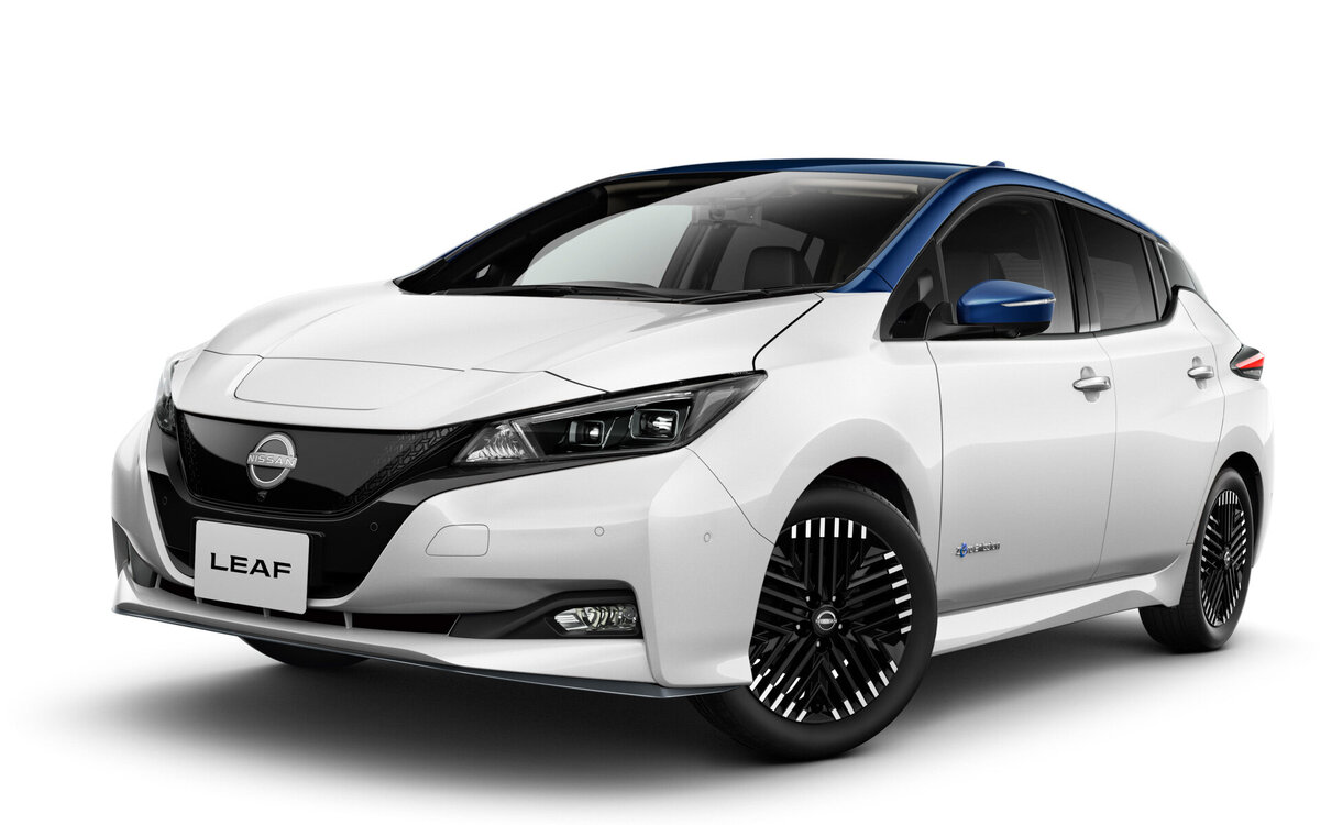 Nissan leaf. Ниссан лиф 2019. Ниссан лиф новый. Nissan Leaf 2021 электромобиль седан. Новый Ниссан 2022.