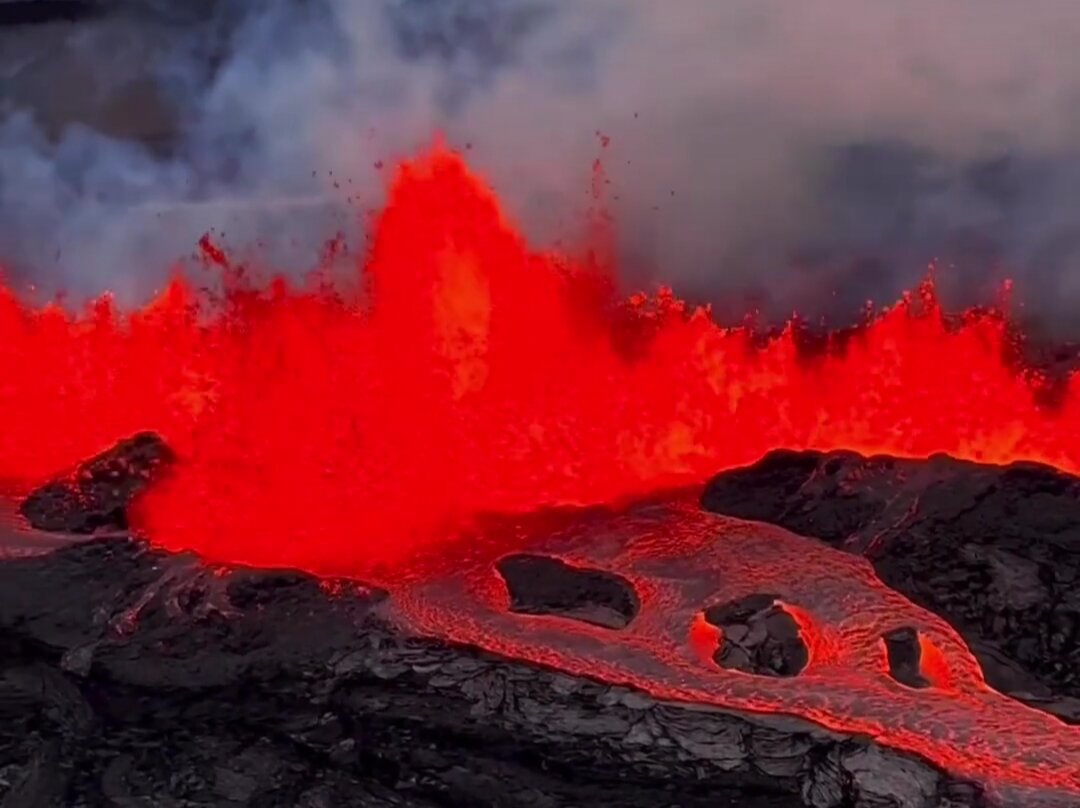 Извержение вулкана Мауна-Лоа 2022 год