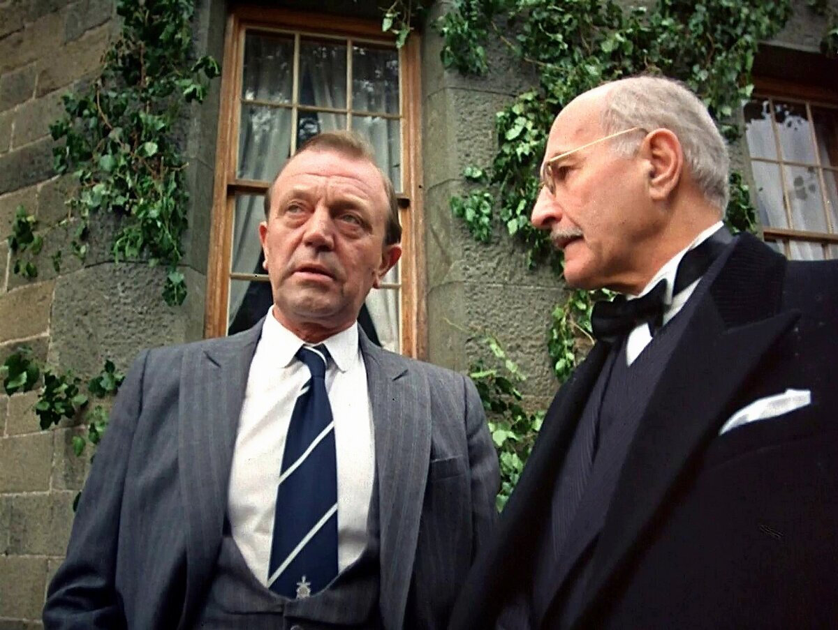 Кадр из фильма «Десять негритят» (реж. Станислав Говорухин, 1987)