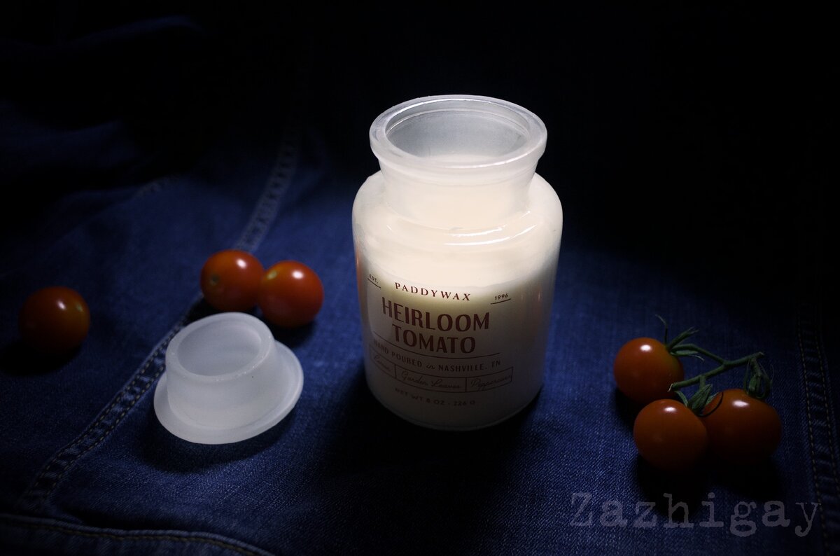 Heirloom tomato свеча