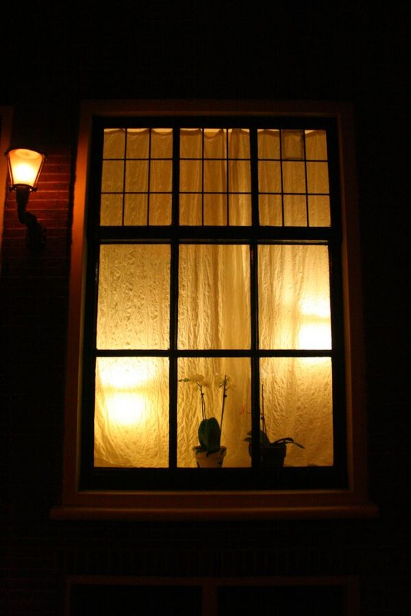 Свет в окне родительского дома